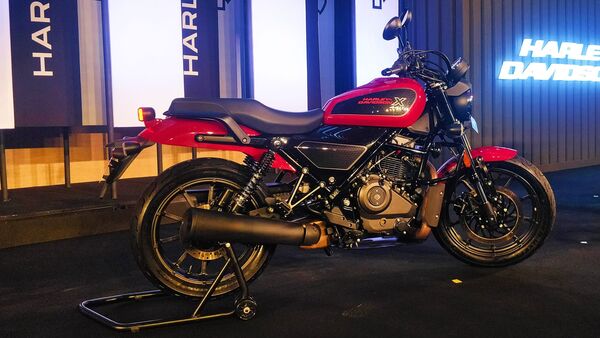 The Harley-Davidson X440 is available in two trim choices: Vivid and S