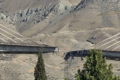 iran tallest bridge destroyed