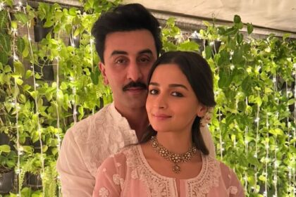 Alia Bhatt with her husband Ranbir Kapoor