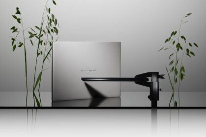Thin-and-light laptops prioritise portability and everyday usability, making them ideal for professionals, students, and users on the move. (Image: Asus)