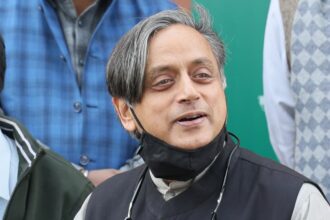 shashi tharoor