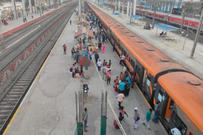 Indian Railways boarding station change rules 2026 have come into effect today, allowing passengers to modify their boarding point under specific conditions. (Image: Western Railway)