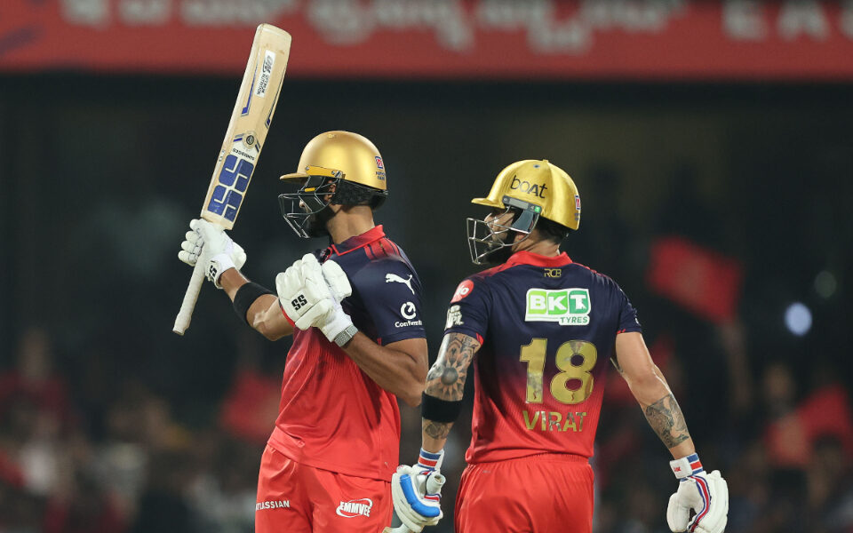 1774717995049_fotojet-2 Virat Kohli & Devdutt Padikkal