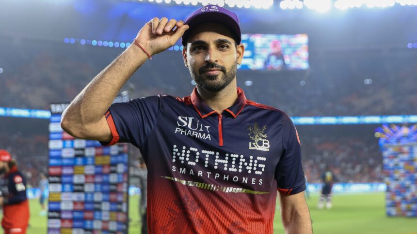 Bhuvneshwar has been one of RCB’s most reliable bowlers this season, using his experience and control to deliver, especially in the powerplay. (CREIMAS)
