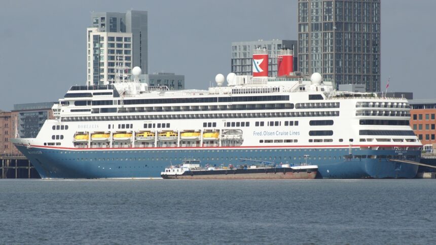 cruise ship