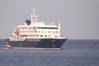 cruise ship