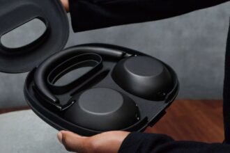 Sony’s new 1000X THE COLLEXION headphones feature premium materials, upgraded sound tuning, and advanced noise-cancellation technology as part of the company’s 10th anniversary celebration for the 1000X series. (Image: Sony)