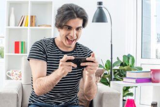 Gaming handhelds continue to evolve with features such as high refresh rate displays, active cooling systems and support for modern gaming platforms. (Image: Magnefic)