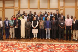 Prime Minister with African journalists at the Editors Forum for 3rd India-Africa Forum Summit in New Delhi (October 23, 2015)
