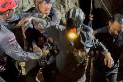 This image released by Metta Tham Rescue Kalasin, Rescuers evacuate the first of five villagers, center, who had been trapped in a cave in Xaisomboun province, Laos, Friday, May 29, 2026. (Metta Tham Rescue Kalasin via AP)