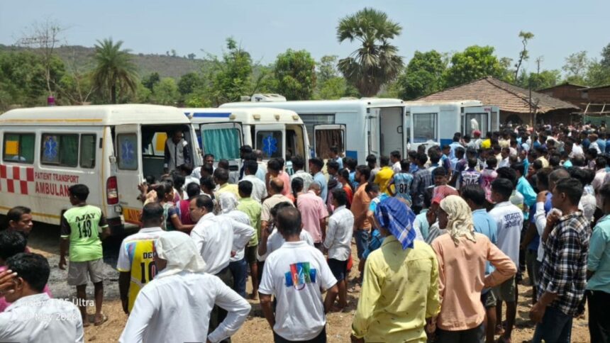 A horrific accident on the Mumbai-Ahmedabad Highway near Dhanivari in Dahanu Monday evening claimed 13 lives, including those of women and children from Bapugaon village.