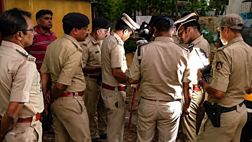 No arrests had been announced by Monday afternoon, and police teams were searching for the suspects. (File Photo, enhanced using AI)