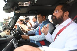 Marathi mandatory, Marathi mandatory for Maharashtra auto drivers, Bihar government, UP government, Marathi mandatory for Maharashtra taxi drivers, Marathi mandate, Marathi language Marathi, Marathi language, Devendra Fadnavis, Devendra Fadnavis government, editorial, Indian express, opinion news, current affairs mandate, Marathi mandate for auto taxi drivers,