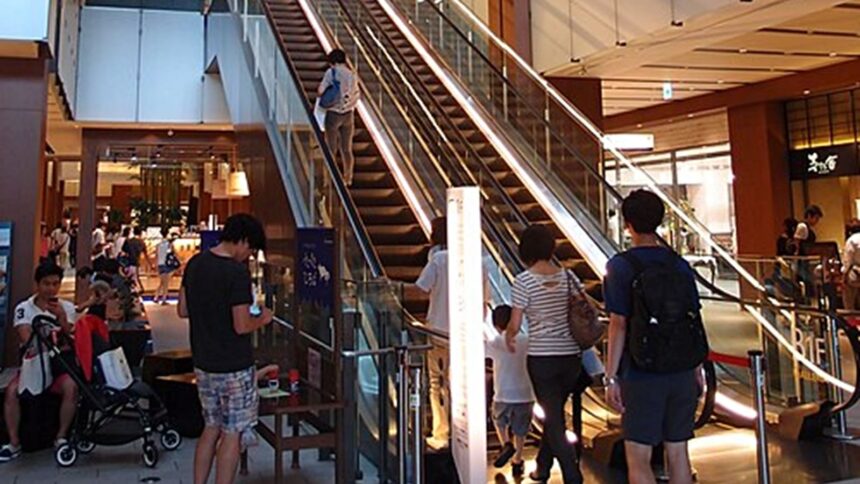 Tokyo mall