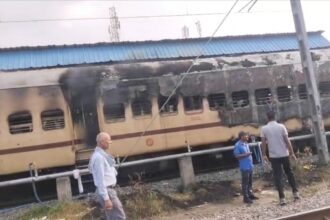 Passenger train coach catches fire at Bihar's Sasaram Station (Image: CPRO/ECR)