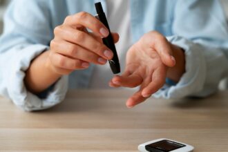 A new stem-cell technique could pave the way for personalised diabetes therapies by creating insulin-producing cells that function more naturally in the body. (Image: magnific)