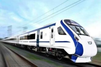 Railway Board has approved a new stoppage for the Howrah-Patna Vande Bharat train. (Image: Ministry of Railways)
