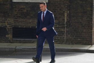 Britain's Health Secretary Wes Streeting arrives in Downing Street for a meeting with Prime Minister Keir Starmer in London, Wednesday, May 13, 2026.(AP Photo/Alberto Pezzali)