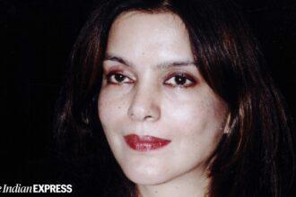 Zeenat Aman reflecting on marriage and motherhood experiences