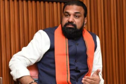 Bihar Chief Minister Samrat Choudhary said that students of private schools would be free to buy their uniforms and textbooks from the open market,