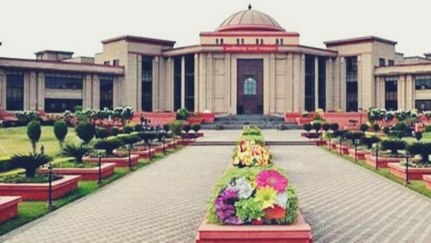 The Chhattisgarh High Court has ruled that TET candidates cannot change their reservation category from creamy to non-creamy layer after deadlines pass.