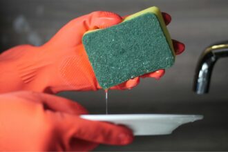 microplastic pollution from kitchen sponge