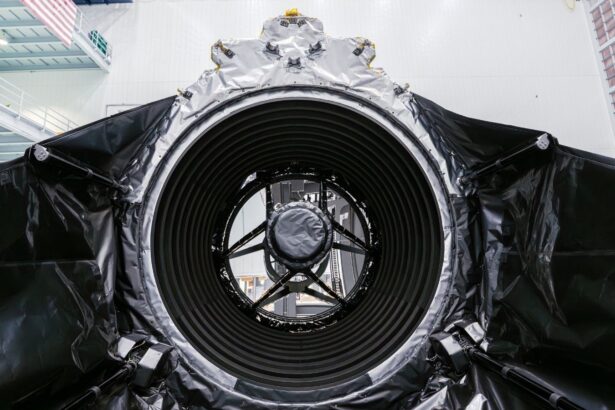 Before launch, the telescope will be enclosed inside a protective payload fairing designed to shield it during ascent through Earth’s atmosphere. (Image: Nasa)