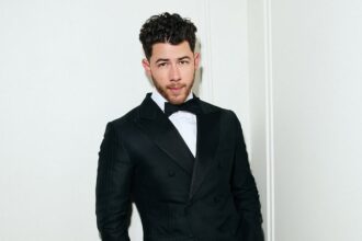 Nick Jonas morning routine