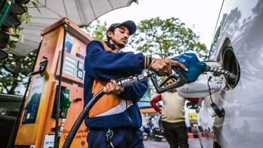 Indian oil petrol pump , Budget 2019 , 21/01/2019 , photo:pradeep gaur/mint