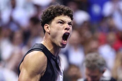 USA's ben Shelton reacts (in pic) reacts after beating Spain's Carlos Alcaraz in a US Open 2026 quarterfinal match.
