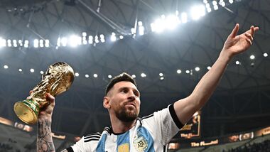 Lionel Messi gives first look at special gold jersey for his international farewell game