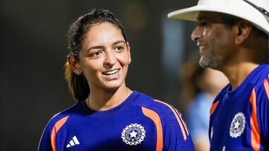 India women's captain Harmanpreet Kaur and head coach Amol Muzumdar.