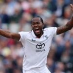 England vs Pakistan Live Score, 3rd Test, Day 1: Jofra Archer reacts.