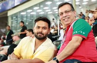 Rishabh Pant (L) and Sanjiv Goenka.