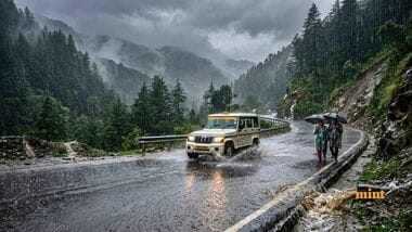Weather tomorrow 27 September: Very heavy rain in Uttarakhand, Himachal; snowfall likely | Check Delhi, UP, MP and more