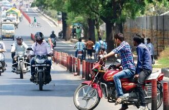 Two-wheelers accounted for 42.6% of workers travelling to fixed workplaces, making them the largest single mode for regular work travel.