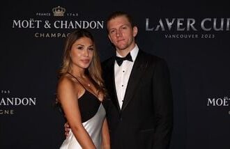 Spanish tennis player Davidovich Fokina (R) with his wife Paloma Amatiste.