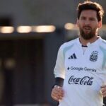 Argentina's forward Lionel Messi takes part in a football training session at the Argentine Football Association (AFA) training camp in Ezeiza, Buenos Aires Province, on October 5, 2026, ahead of the friendly match against Benin. (Photo by JUAN MABROMATA / AFP)