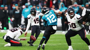Houston Texans' Ka'imi Fairbairn kicks the game winning field goal