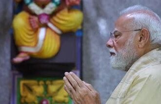 Prime Minister Narendra Modi offering prayers at the Shri Vinayaka Temple in New Delhi on Tuesday.