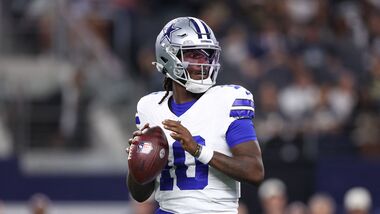 Joe Milton signed by Eagles
