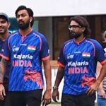 Krunal Pandya (2nd from R) and Rahul Tewatia (2nd from R) of India at Hong Kong Sixes 2026.