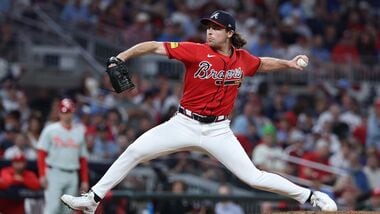 Dylan Dodd #46 of the Atlanta Braves throws a pitch (file photo)