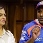 Mumbai Indians co-owner Nita Ambani (L) and former head coach Mahela Jayawardene.