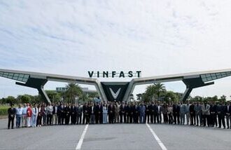 VinFast officially signs Letters of Intent (LOIs) with its first 50+ e-motorcycle dealer partners across 15 states and territories in India.