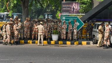 CJP Protest Live Updates: Police and security personnel stand guard ahead of the INDIA bloc's march to Rashtrapati Bhavan to seek President Droupadi Murmu's intervention over its demand for Chief Election Commissioner Gyanesh Kumar's resignation, at Janpath, in New Delhi, Friday, Oct. 9.