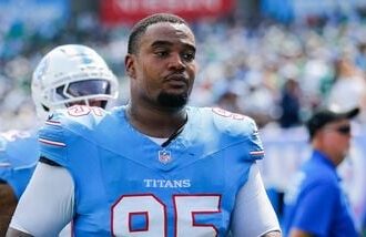 Jordan Elliott (95) in action