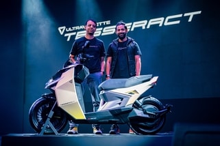 Ultraviolette Automotive founders Niraj Rajmohan (left) and Narayan Subramaniam (right) at the launch of the company's EV scooter Tesseract (Special Arrangement)