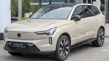 Volvo EX90 Debuts in India.